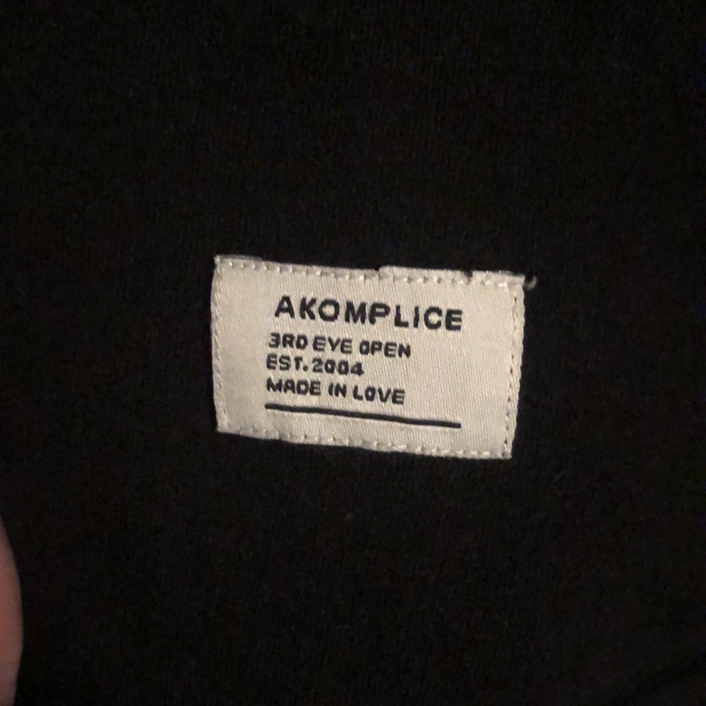 Akomplice tee - Picture 2 of 4